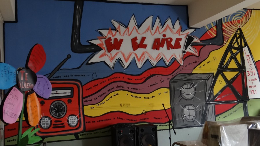 Sintonizar el interés. La radio en la escuela